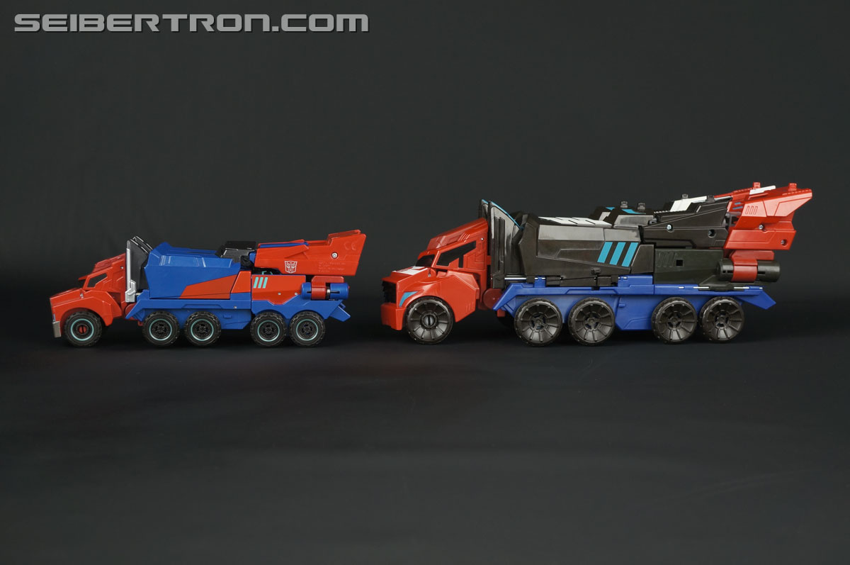 Transformers: Robots In Disguise Mega Optimus Prime (Image #41 of 87)