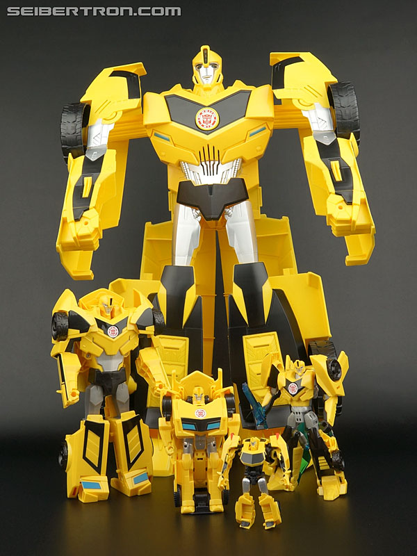Transformers News: New Gallery: Robots In Disguise Super Bumblebee Transformers News: New Gallery: Robots In Disguise Super Bumblebee