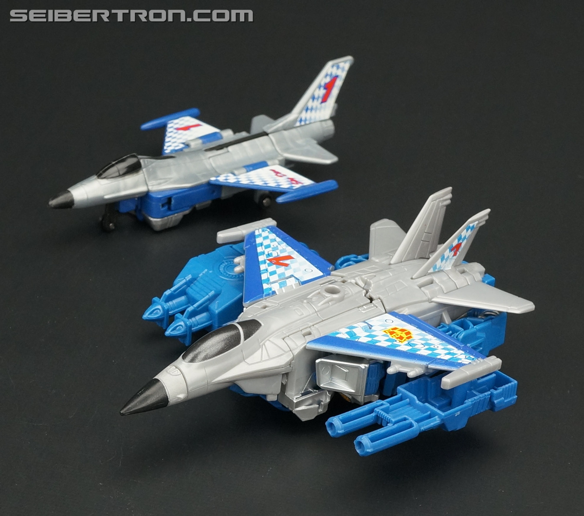 Transformers Generations Combiner Wars Skydive (Image #29 of 102)