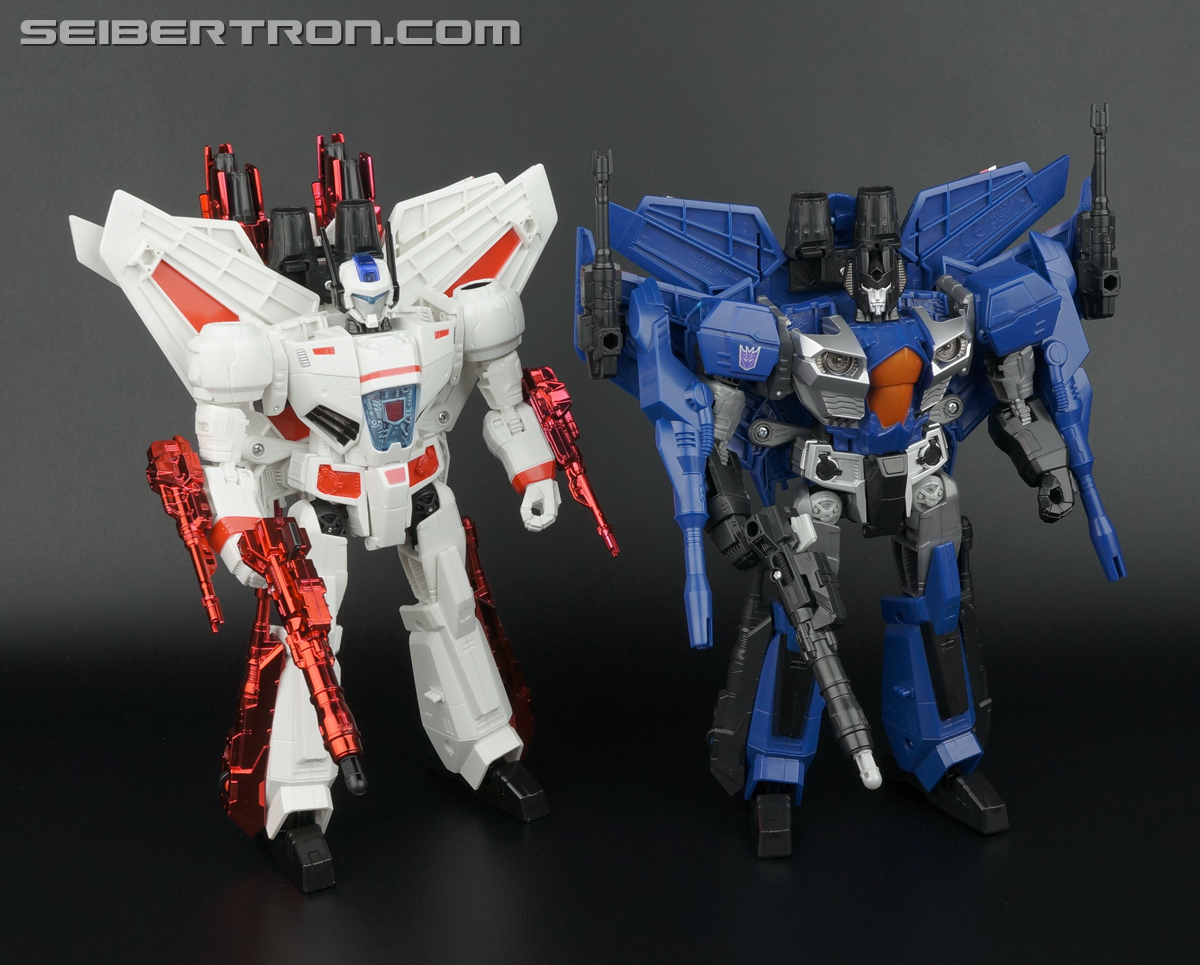 Transformers Generations Combiner Wars Thundercracker (Image #153 of 168) Transformers Generations Combiner Wars Thundercracker (Image #153 of 168)