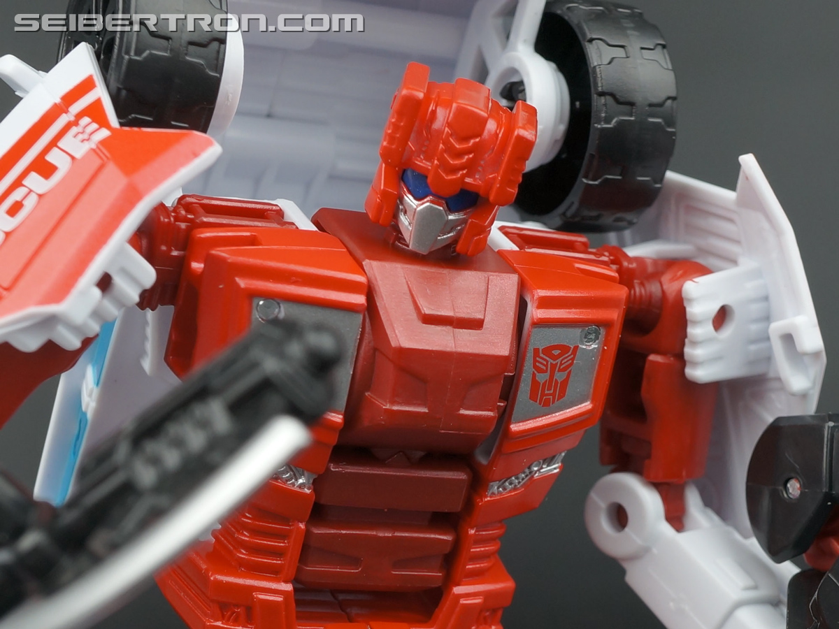 Transformers Generations Combiner Wars First Aid (Image #99 of 137)