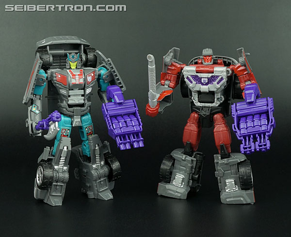 Transformers News: New Galleries: Combiner Wars Quickslinger and Brake-Neck