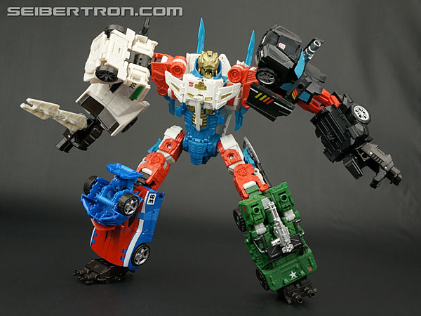Transformers News: New Galleries: Combiner Wars Sky Reign, Sky Lynx, Smokescreen, Wheeljack, Trailbreaker and Hound Transformers News: New Galleries: Combiner Wars Sky Reign, Sky Lynx, Smokescreen, Wheeljack, Trailbreaker and Hound