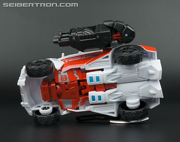 Transformers Generations Combiner Wars First Aid (Image #35 of 137)
