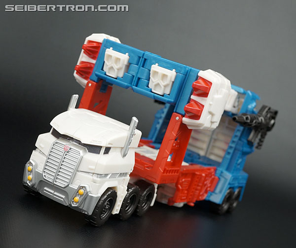 Transformers Generations Combiner Wars Ultra Magnus (Image #44 of 207)