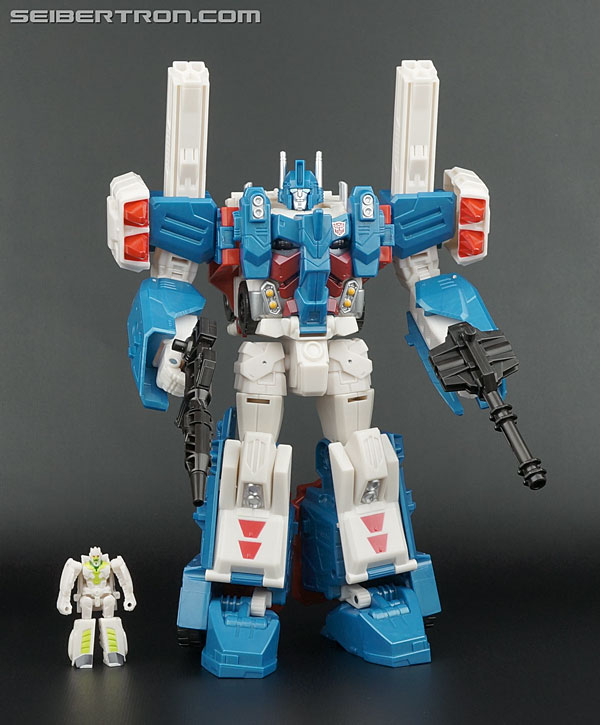 Transformers News: New Galleries: Combiner Wars Ultra Magnus with Minimus Ambus