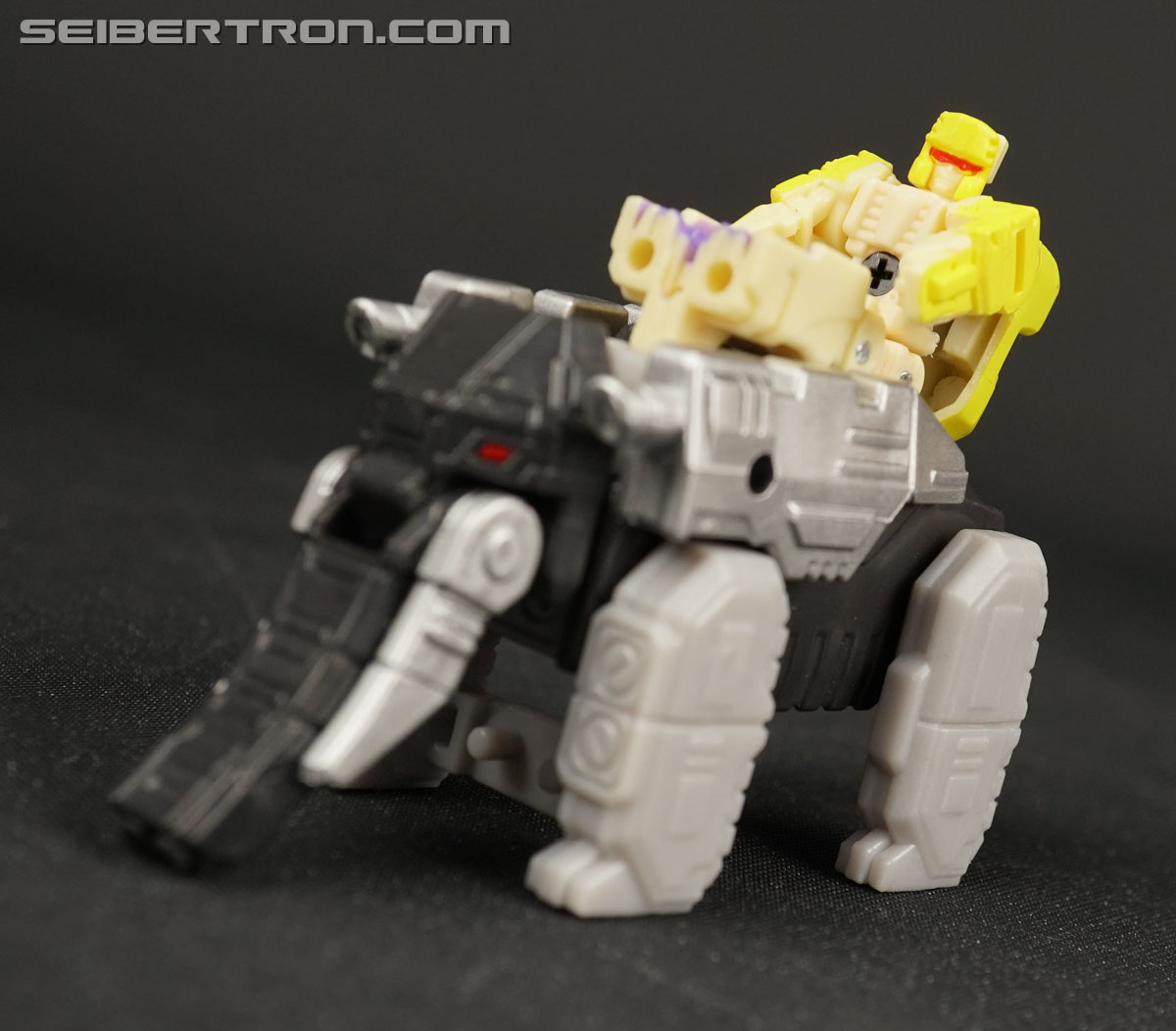Transformers Legends Headmaster Blitzwing (Image #4 of 55) Transformers Legends Headmaster Blitzwing (Image #4 of 55)