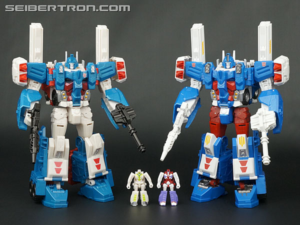 Transformers News: New Galleries: Transformers Legends LG-14 Ultra Magnus and Alpha Trion