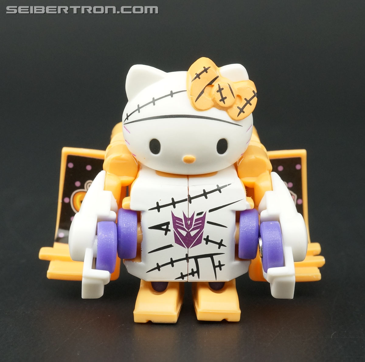 Q-Transformers Hello Kitty Halloween Edition 2015 (Image #36 of 81)