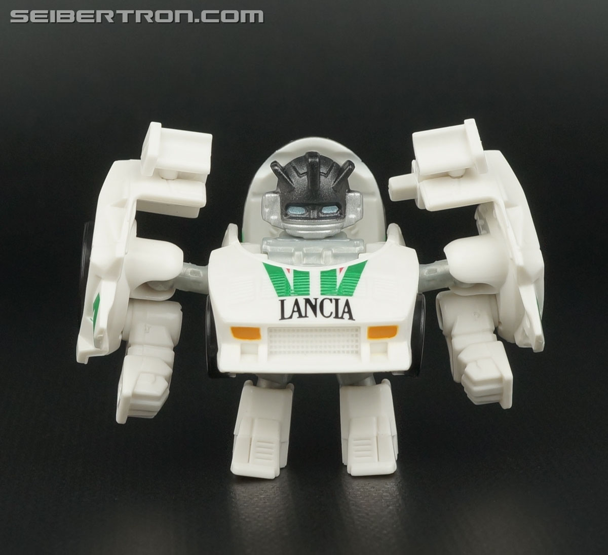 Q-Transformers Wheeljack (Image #33 of 92)