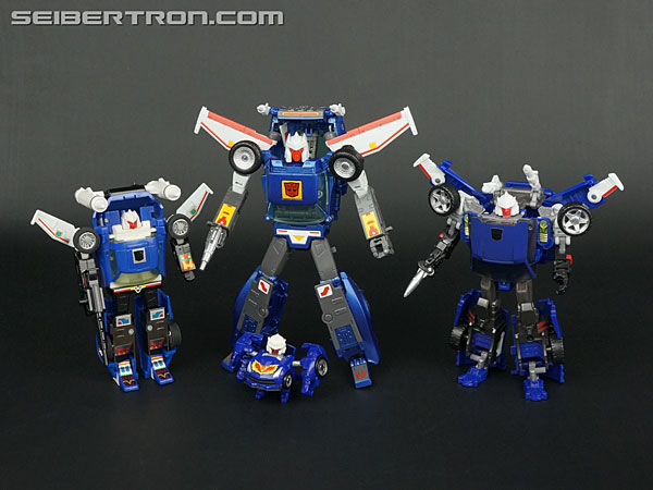 Q-Transformers Tracks (Image #102 of 102)