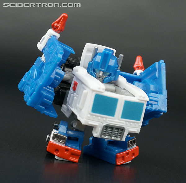 Transformers News: Re: New Galleries: Q-Transformers from Takara Tomy Transformers News: Re: New Galleries: Q-Transformers from Takara Tomy