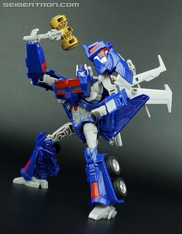 Transformers News: New Gallery: Transformers Adventures TAV-14 Ultra Magnus