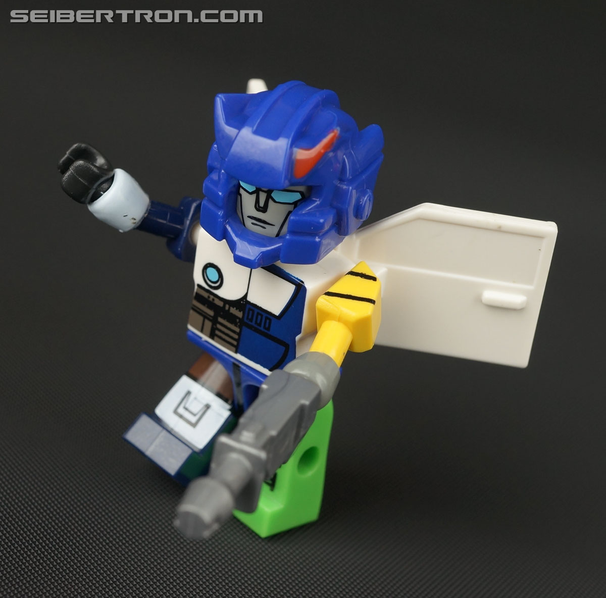 Transformers BotCon Exclusives Autobot Spike (Image #32 of 50)