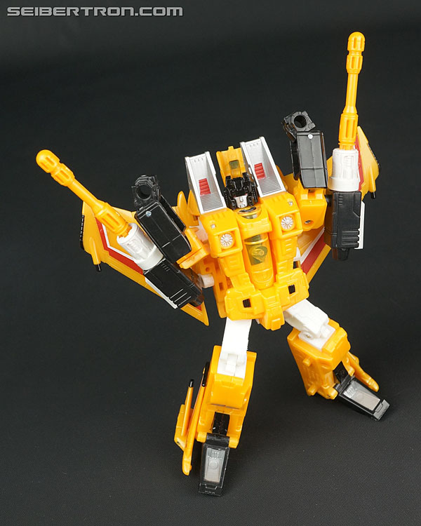 Transformers News: New Galleries: BotCon 2013 Rainmakers Sunstorm, Bitstream, and Hotlink Transformers News: New Galleries: BotCon 2013 Rainmakers Sunstorm, Bitstream, and Hotlink