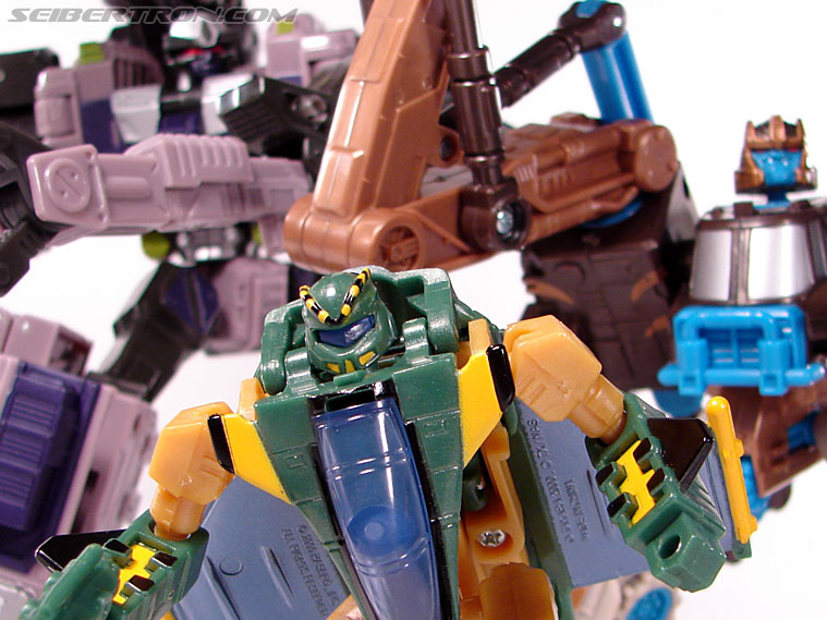 Transformers BotCon Exclusives Waspinator (Image #119 of 125) Transformers BotCon Exclusives Waspinator (Image #119 of 125)