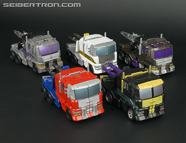 Transformers News: New Galleries: Unite Warriors UW-EX Grand Scourge plus Superlink PKS-01 Grand Convoy Super Mode and Transformers News: New Galleries: Unite Warriors UW-EX Grand Scourge plus Superlink PKS-01 Grand Convoy Super Mode and