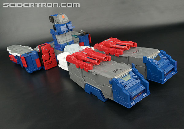 Transformers News: New Galleries: Titans Return Fortress Maximus with Cerebros and Emissary Transformers News: New Galleries: Titans Return Fortress Maximus with Cerebros and Emissary