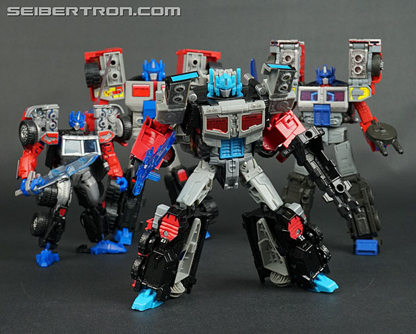 Transformers News: New Galleries: Transformers Titans Return Optimus Prime, Megatron and Laser Prime Transformers News: New Galleries: Transformers Titans Return Optimus Prime, Megatron and Laser Prime