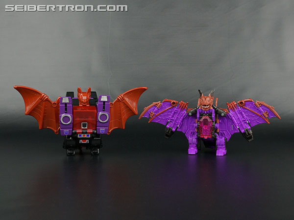 Transformers News: ew Galleries: Titans Return Wolfwire, Mindwipe and Legends LG-22 Skullcruncher Transformers News: ew Galleries: Titans Return Wolfwire, Mindwipe and Legends LG-22 Skullcruncher