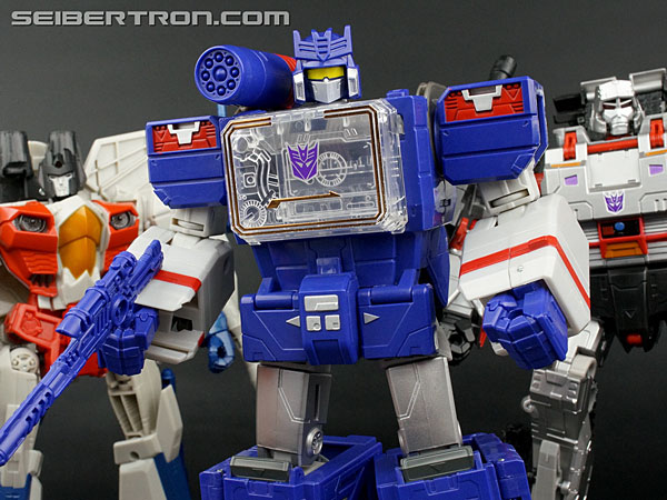 Transformers News: New Galleries: Titans Return Leader Soundwave with Soundblaster