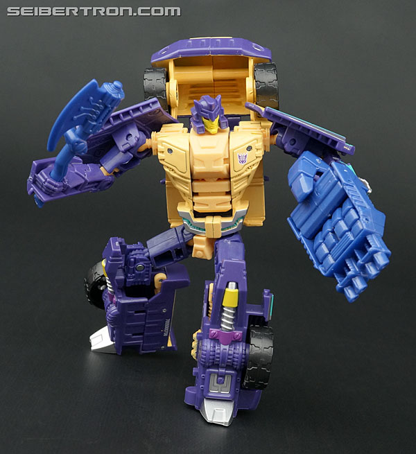Transformers News: New Gallery: Club Subscription 4.0 Grabuge (aka Ruckus)
