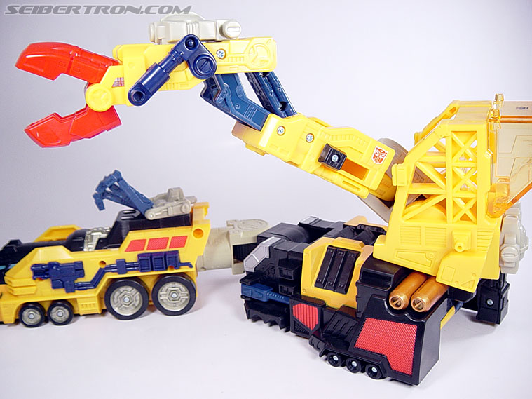 Transformers Energon Omega Supreme (Image #12 of 162) Transformers Energon Omega Supreme (Image #12 of 162)