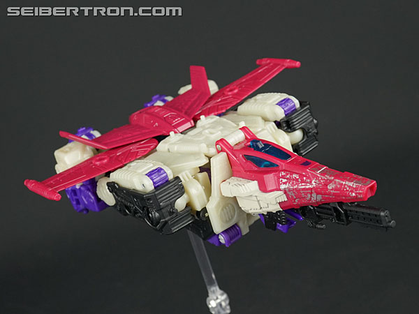 Transformers News: New Galleries: WFC Siege Voyager Class Apeface with Spasma Transformers News: New Galleries: WFC Siege Voyager Class Apeface with Spasma
