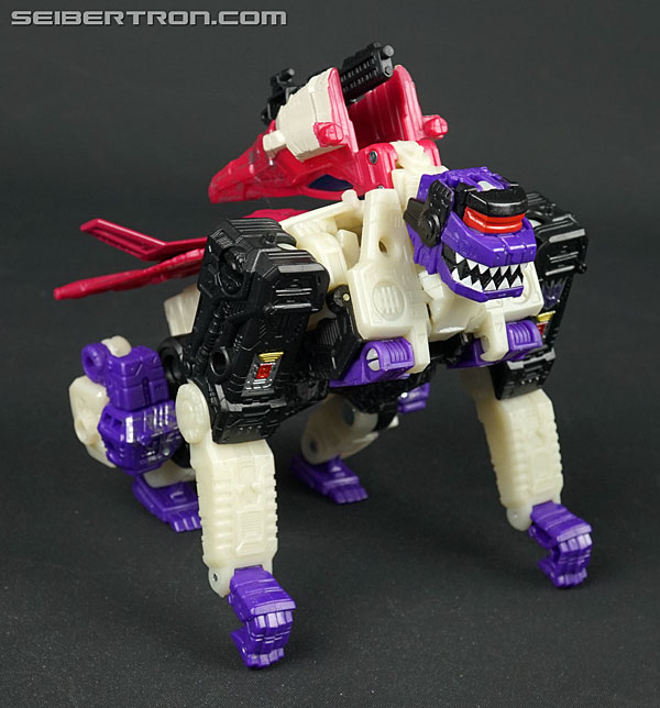 Transformers News: New Galleries: WFC Siege Voyager Class Apeface with Spasma Transformers News: New Galleries: WFC Siege Voyager Class Apeface with Spasma