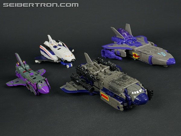 Transformers News: New Gallery: War for Cybertron Siege Leader Class Astrotrain