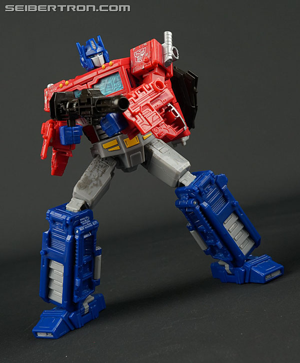 Transformers News: New Gallery: War for Cybertron: SIEGE Voyager Class Optimus Prime