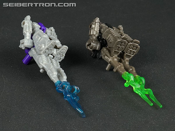 Transformers News: New Galleries: WFC Siege Deluxe Class Spinister with Battle Masters Singe and Shrute