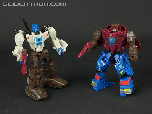 Transformers News: New Galleries: War for Cybertron SIEGE Deluxe Class Cog, Hound, Sideswipe and Skytread