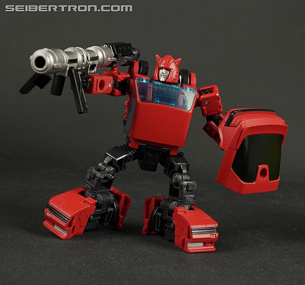 Transformers News: New Galleries: Grapple and Cliffjumper from Transformers War for Cybertron Earthrise Transformers News: New Galleries: Grapple and Cliffjumper from Transformers War for Cybertron Earthrise
