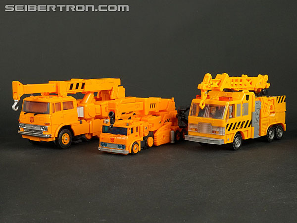 Transformers News: New Galleries: Grapple and Cliffjumper from Transformers War for Cybertron Earthrise Transformers News: New Galleries: Grapple and Cliffjumper from Transformers War for Cybertron Earthrise