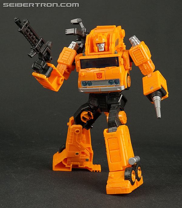 Transformers News: New Galleries: Grapple and Cliffjumper from Transformers War for Cybertron Earthrise Transformers News: New Galleries: Grapple and Cliffjumper from Transformers War for Cybertron Earthrise