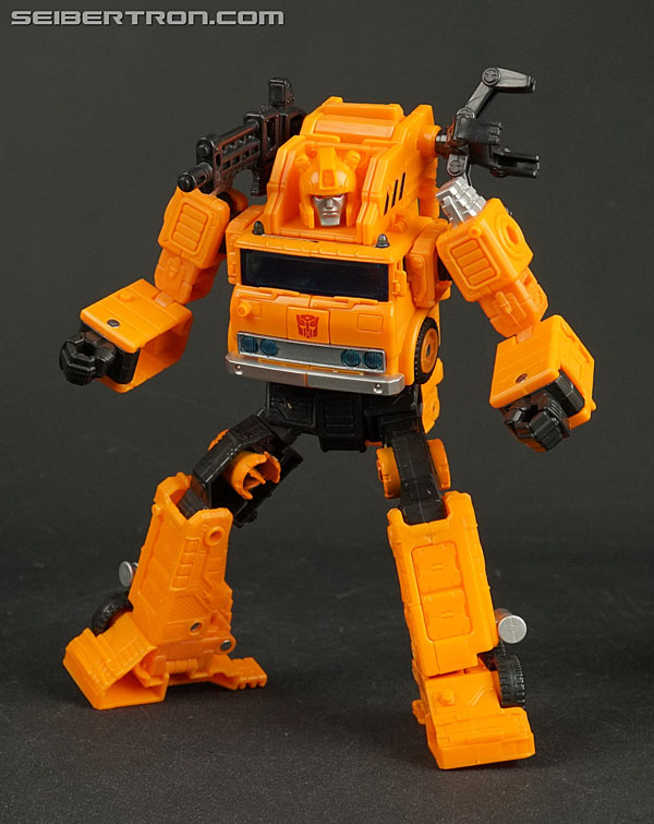 Transformers News: New Galleries: Grapple and Cliffjumper from Transformers War for Cybertron Earthrise Transformers News: New Galleries: Grapple and Cliffjumper from Transformers War for Cybertron Earthrise