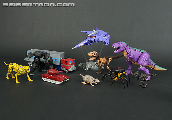 Transformers News: New Gallery: Transformers War for Cybertron Earthrise WFC-E11 Leader Class Optimus Prime Transformers News: New Gallery: Transformers War for Cybertron Earthrise WFC-E11 Leader Class Optimus Prime