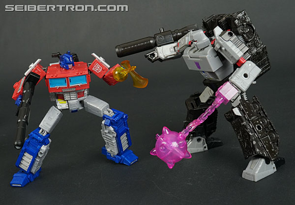 Transformers News: New Gallery: Transformers War for Cybertron Earthrise WFC-E11 Leader Class Optimus Prime Transformers News: New Gallery: Transformers War for Cybertron Earthrise WFC-E11 Leader Class Optimus Prime
