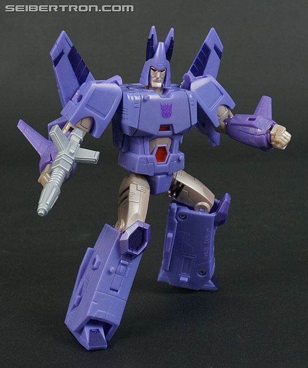 Transformers News: New Gallery: War for Cybertron Kingdom Voyager Class WFC-K9 Cyclonus Transformers News: New Gallery: War for Cybertron Kingdom Voyager Class WFC-K9 Cyclonus