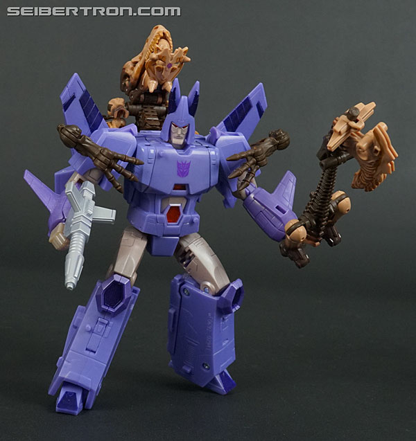 Transformers News: New Gallery: War for Cybertron Kingdom Voyager Class WFC-K9 Cyclonus Transformers News: New Gallery: War for Cybertron Kingdom Voyager Class WFC-K9 Cyclonus