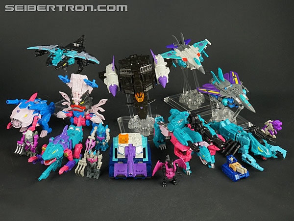 Transformers News: New Galleries: Generations Selects Seacons and King Poseidon
