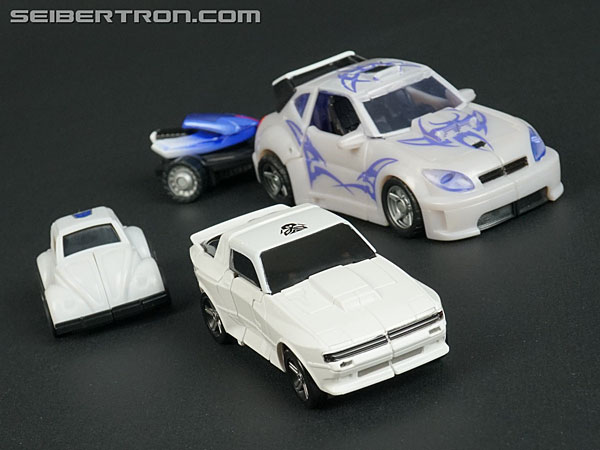Transformers News: New Galleries: Worlds Collide Bumblebee plus Netflix Bumblebee, Selects Hubcap and Bug Bite