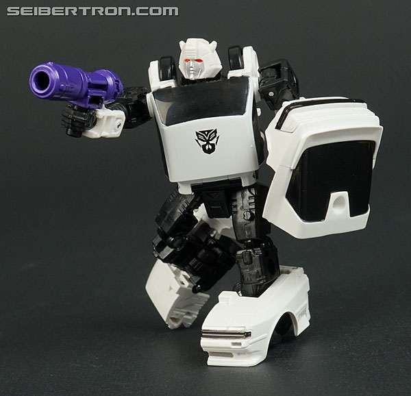 Transformers News: New Galleries: Worlds Collide Bumblebee plus Netflix Bumblebee, Selects Hubcap and Bug Bite
