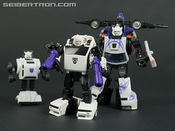 Transformers News: New Galleries: Worlds Collide Bumblebee plus Netflix Bumblebee, Selects Hubcap and Bug Bite