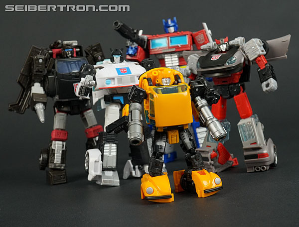 Transformers News: New Galleries: Worlds Collide Bumblebee plus Netflix Bumblebee, Selects Hubcap and Bug Bite