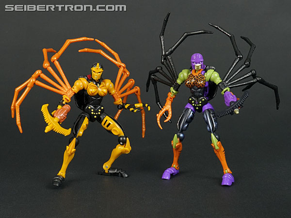 Transformers News: New Gallery: Buzzworthy Bumblebee Worlds Collide Blackarachnia