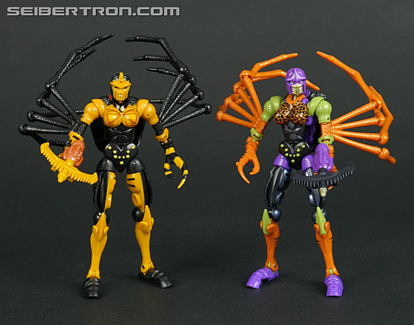 Transformers News: New Gallery: Buzzworthy Bumblebee Worlds Collide Blackarachnia