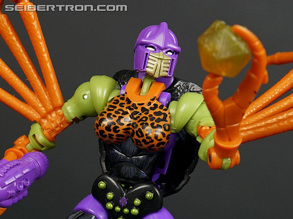 Transformers News: New Gallery: Buzzworthy Bumblebee Worlds Collide Blackarachnia
