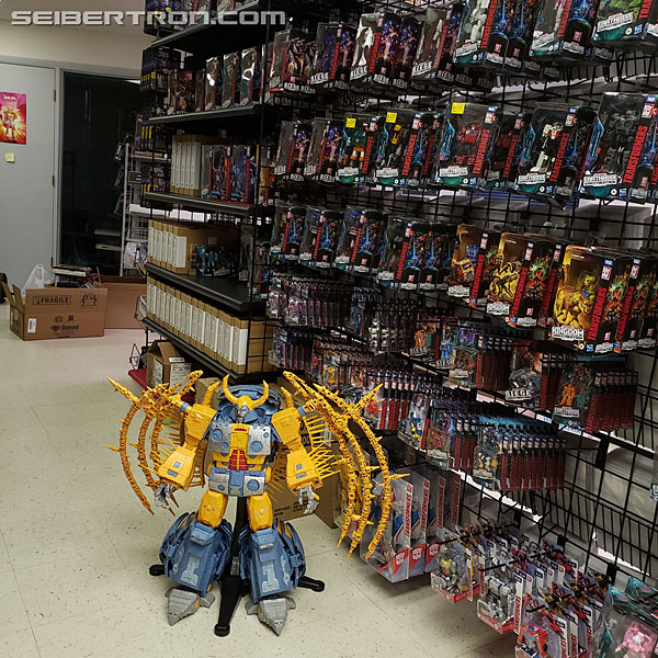 Transformers News: New Gallery: Transformers War for Cybertron Trilogy UNICRON (Part 2: Robot Mode) Transformers News: New Gallery: Transformers War for Cybertron Trilogy UNICRON (Part 2: Robot Mode)